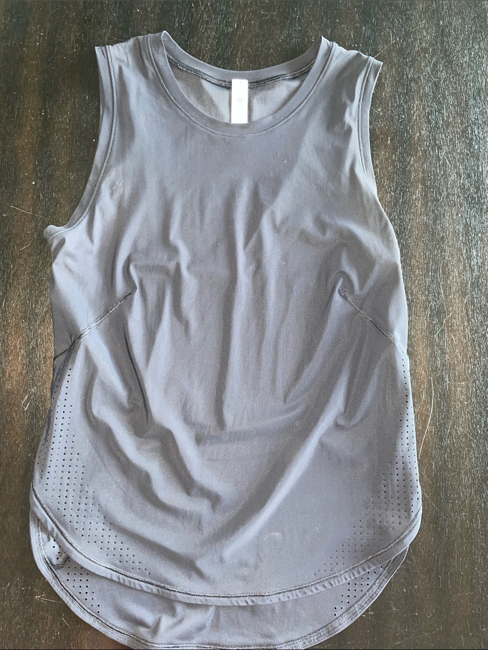 Lululemon Women’s Sleeveless Performance Tank Top - BLACK